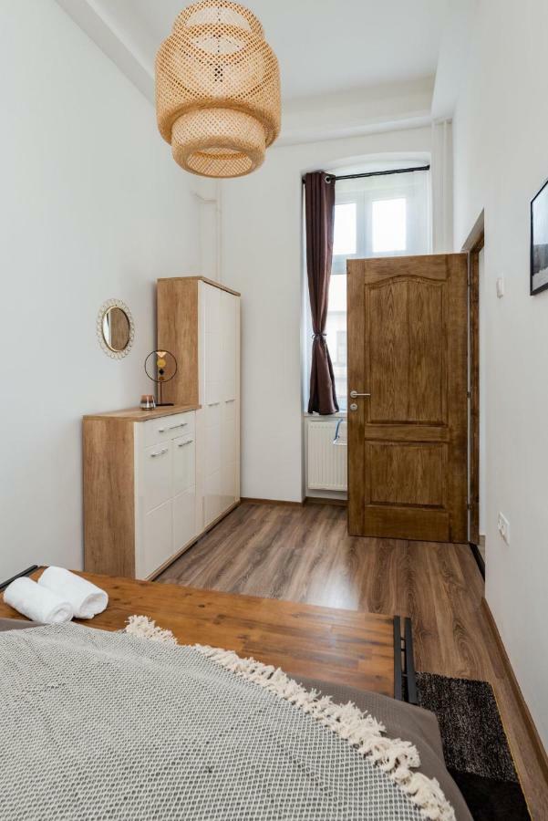 Central Kira Apartment بودابست المظهر الخارجي الصورة